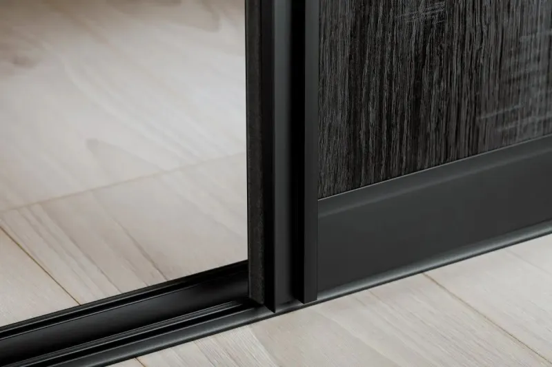 Skriňové a dverové posuvné systémy